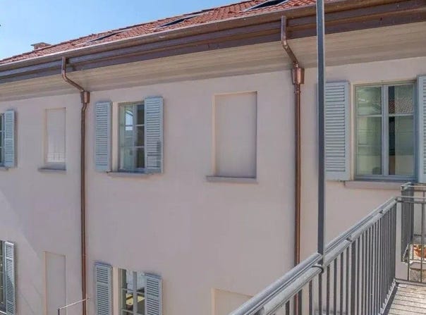 Camerlata, Lombardy 22100