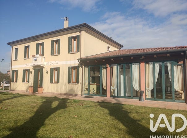 Padova, Venice 35128
