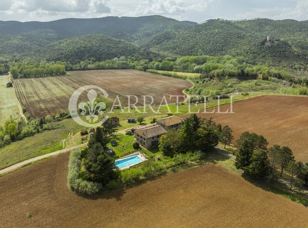 Sovicille, Tuscany 53018