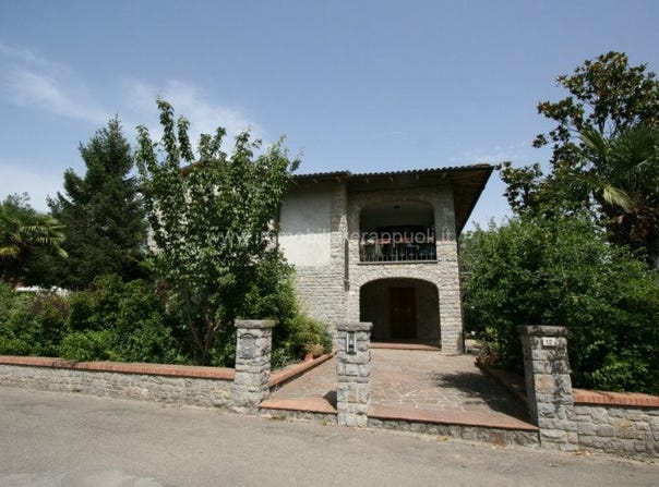 Sinalunga, Tuscany 53048