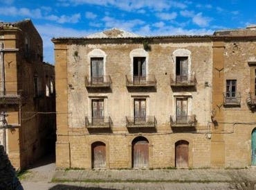 Piazza Castello 9, Piazza Armerina, Sicilia 94015