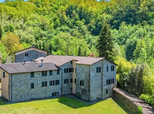 Fivizzano, Tuscany 54013