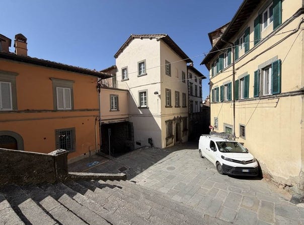 Cortona, Tuscany 52044