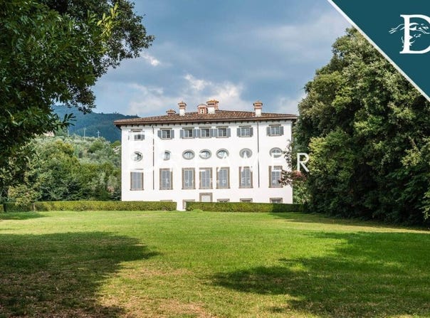 Lucca, Tuscany 55100