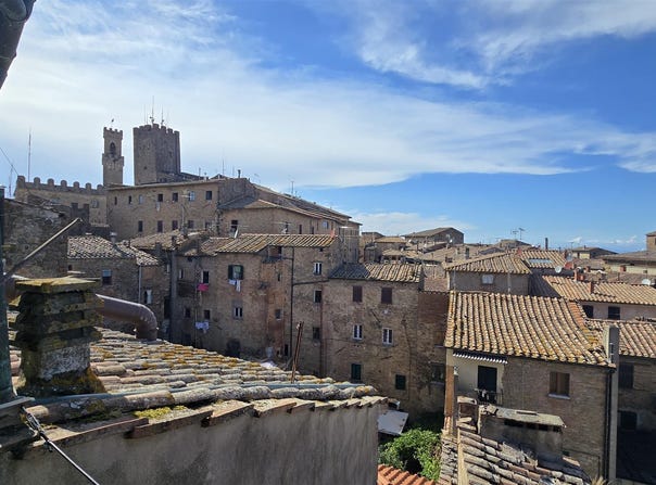 Volterra, Tuscany 56048