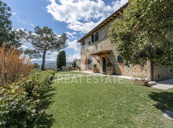 Chiusi, Tuscany 53043