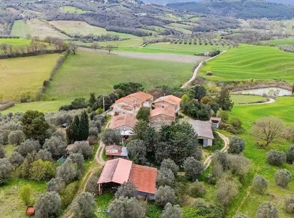 Cinigiano, Tuscany 58044