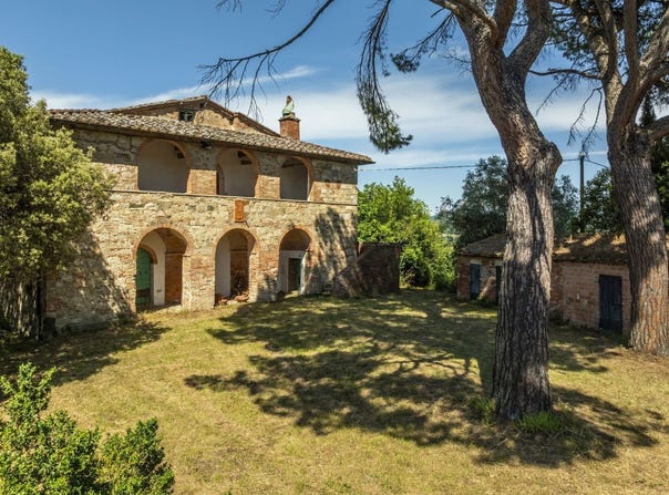 Cetona, Tuscany 53040