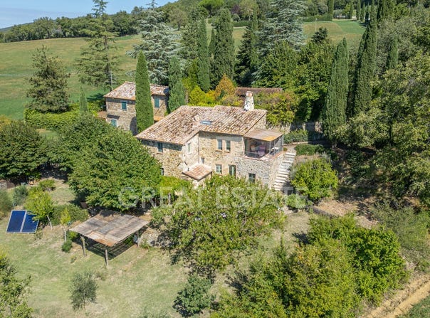 Sarteano, Tuscany 53047