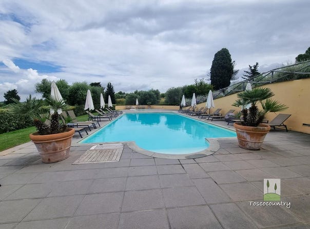 Palaia, Tuscany 56036
