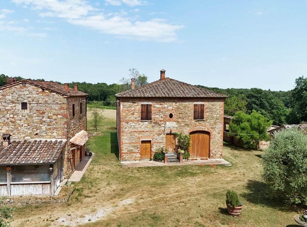 Lucignano, Tuscany 52046