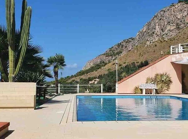 Bagheria, Sicily 90011