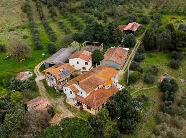 Cinigiano, Tuscany 58044