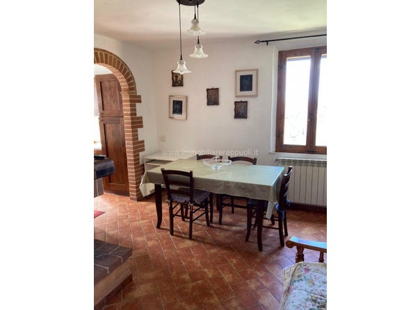 Bettolle, Tuscany 53048