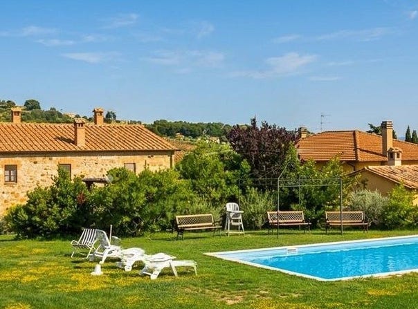 Sarteano, Tuscany 53047