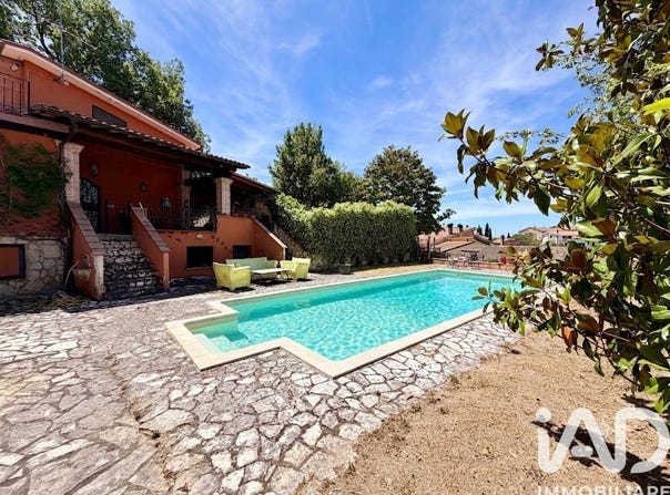 Monteleone Sabino, Lazio 02033