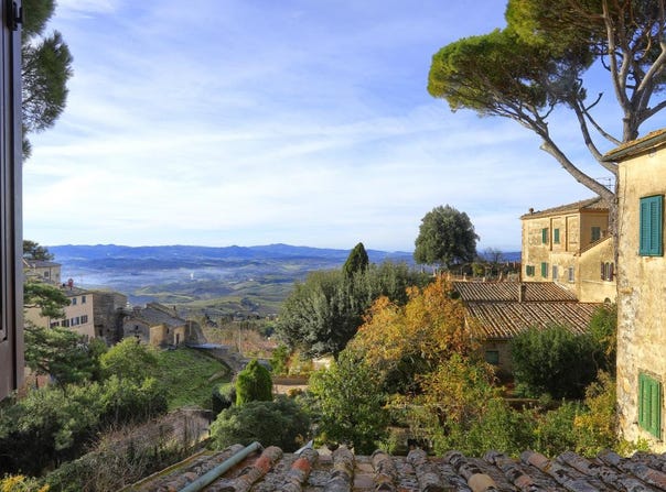 Volterra, Tuscany 56048