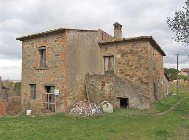 Arezzo, Tuscany 52100
