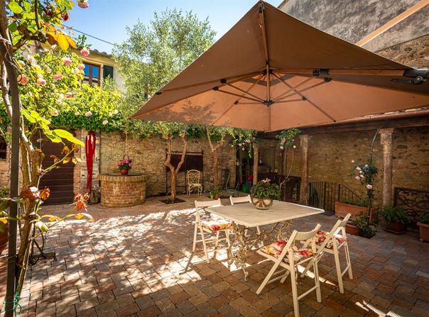 Lajatico, Tuscany 56030