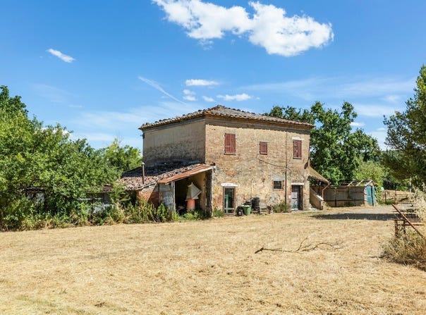 Montepulciano, Tuscany 53045