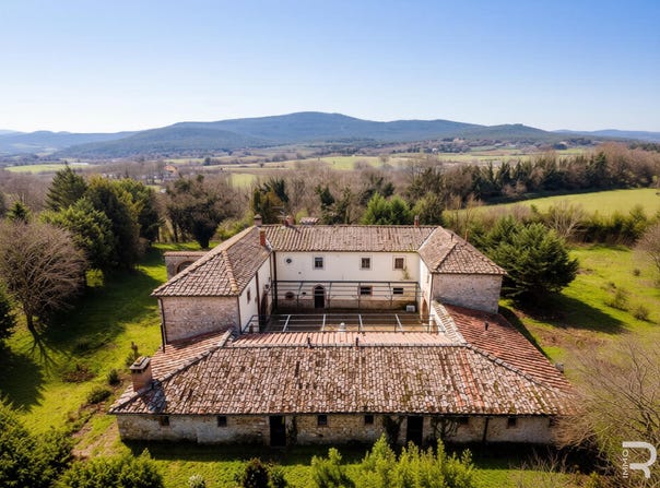 Monteriggioni, Tuscany 53035