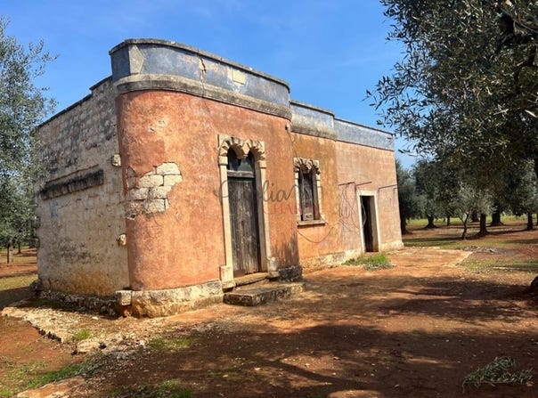 Ceglie Messapica, Apulia 72013