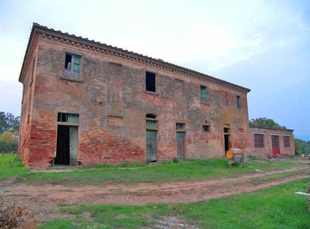 Arezzo, Tuscany 52100