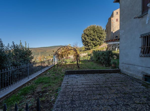 Cortona, Tuscany 52044