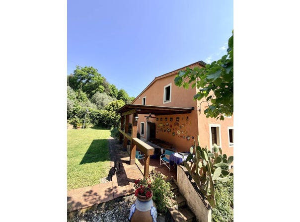 Lucca, Tuscany 55100