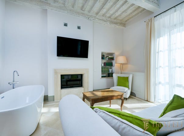 Sarteano, Tuscany 53047
