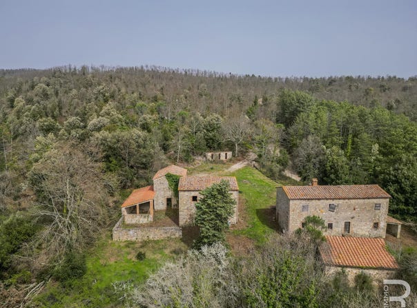 Roccastrada, Tuscany 58027