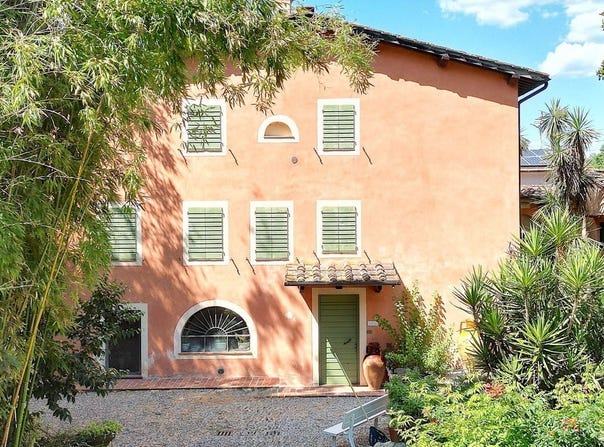Lucca, Tuscany 55100