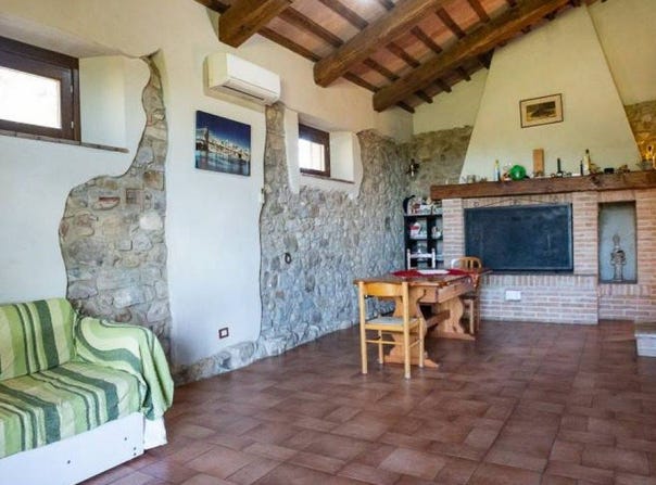 Roccalbegna, Tuscany 58053