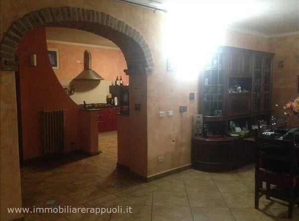 Sinalunga, Tuscany 53048