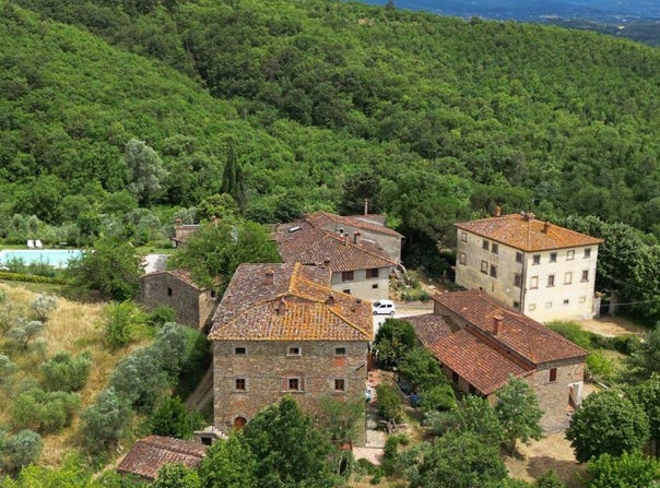 Capolona, Tuscany 52010