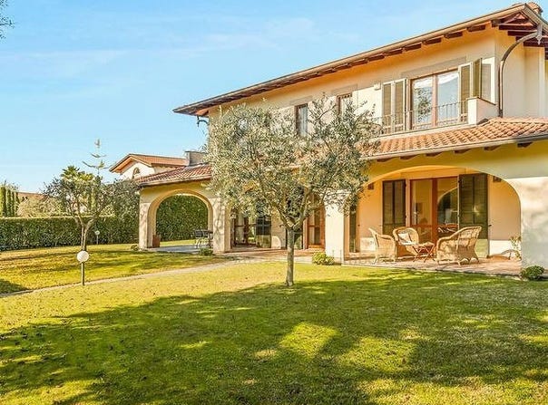Forte dei Marmi, Tuscany 55042
