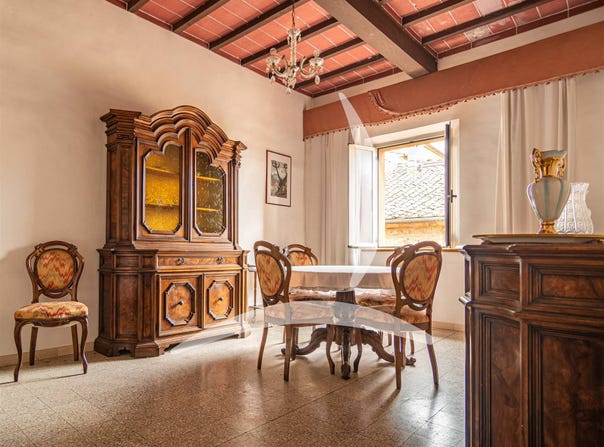 Siena, Tuscany 53100