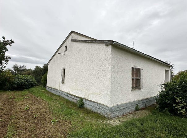 Roccastrada, Tuscany 58027