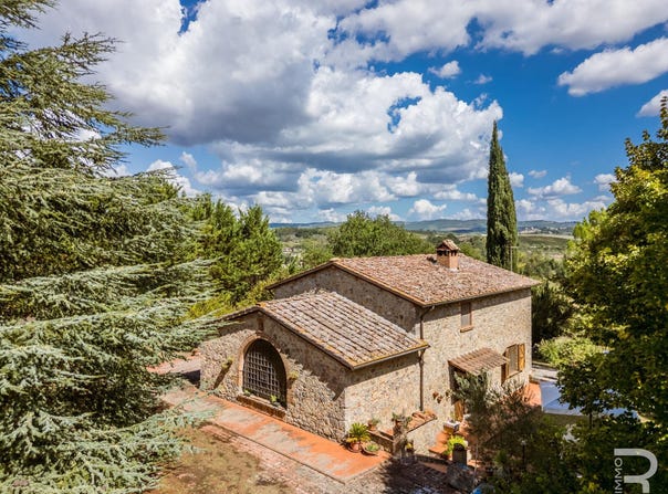Monteriggioni, Tuscany 53035