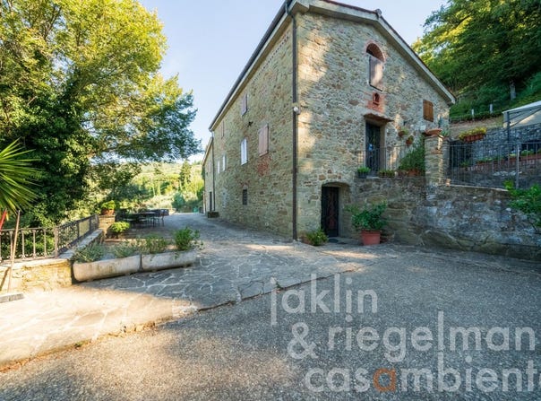 Loro Ciuffenna, Tuscany 52024