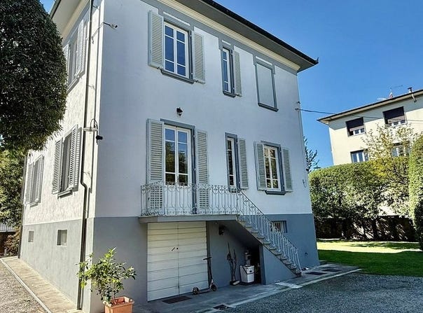 Lucca, Tuscany 55100