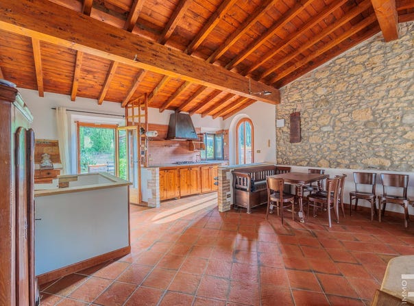 Volterra, Tuscany 56048