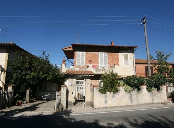 Guazzino, Tuscany 53048