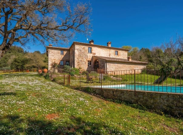 Monteriggioni, Tuscany 53035
