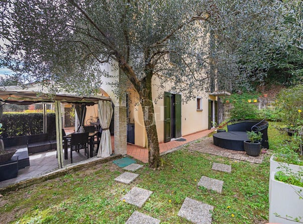 Toscolano-Maderno, Lombardy 25088