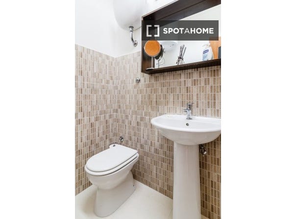naples, Campania 80133