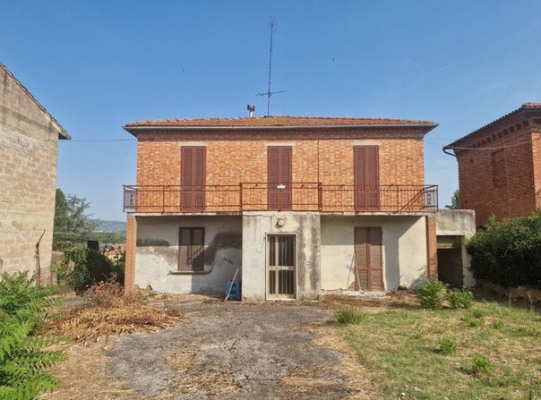 Guazzino, Tuscany 53048