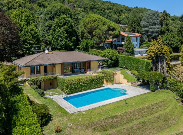 Comnago, Novara, Piedmont 28040