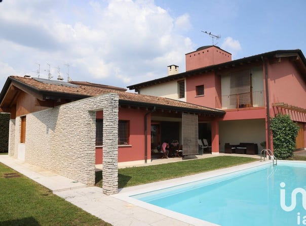 Castel Goffredo, Lombardy 46042