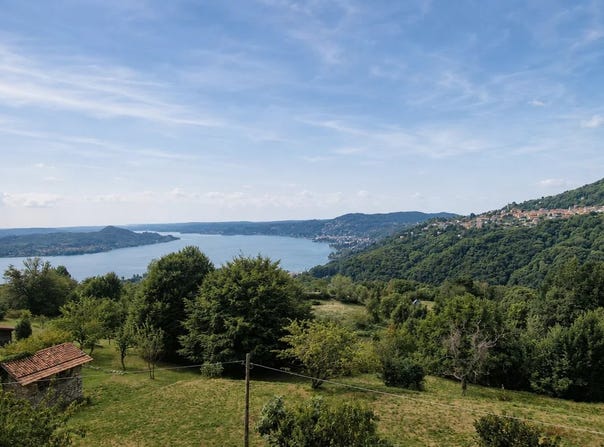 Novara, Piedmont 28040